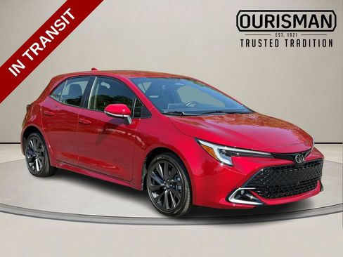 Used 2025 Toyota Corolla XSE FWD image 1