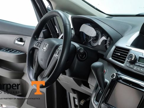 Used 2015 Honda Odyssey EX image 32