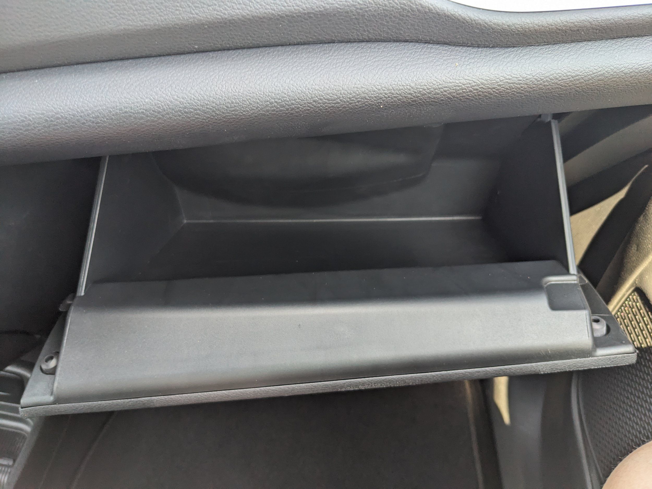Used 2026 Chrysler Pacifica Select FWD image 38