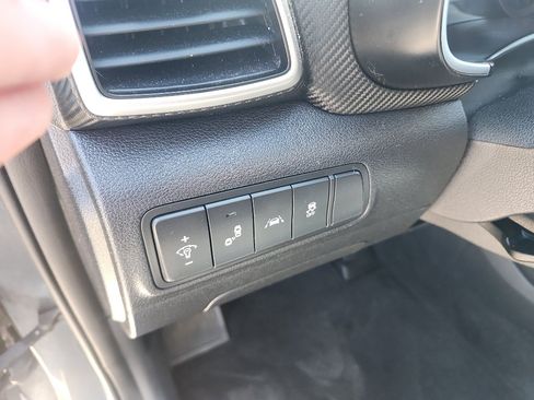 Used 2019 Hyundai Tucson Value FWD image 18