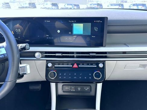 Used 2025 Hyundai Tucson Limited image 13