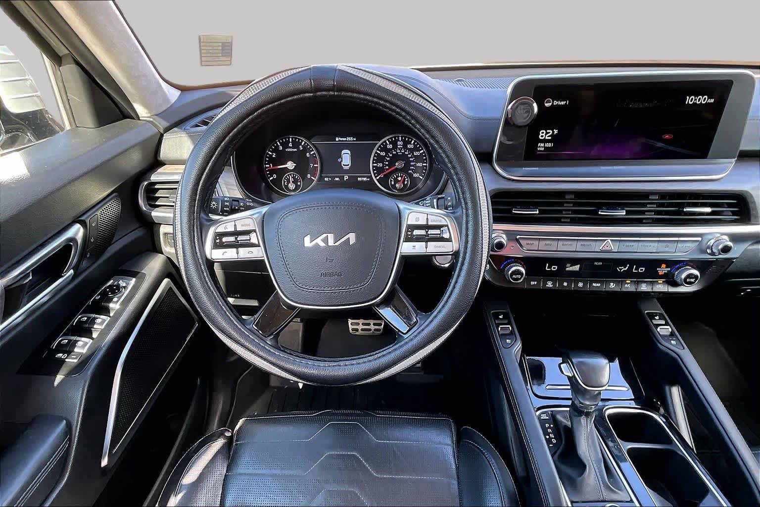 Used 2022 Kia Telluride SX w/ SX Prestige Package AWD/4WD image 6