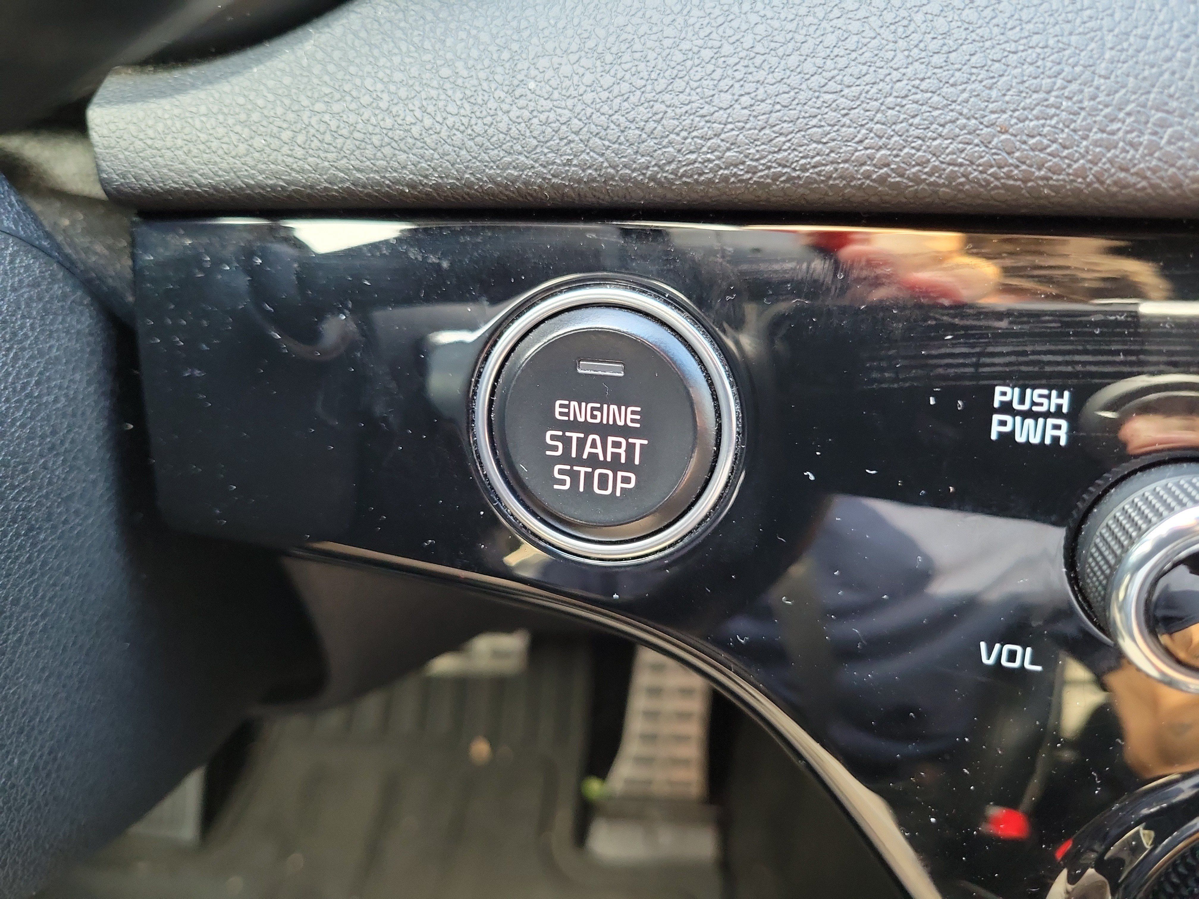 Used 2020 Kia Sportage SX FWD image 32