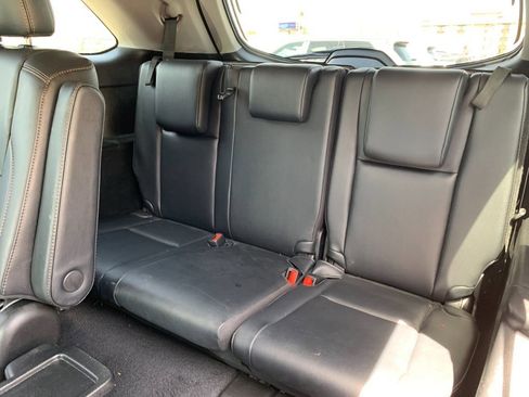 Used 2019 Toyota Highlander XLE AWD/4WD image 18