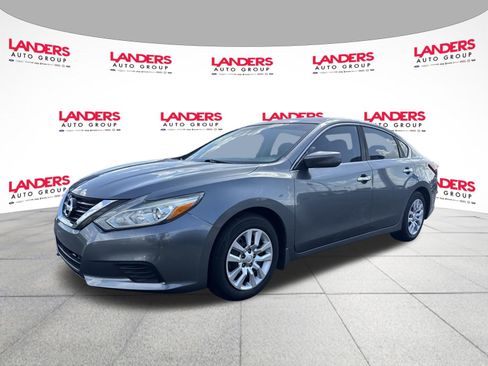 Used 2018 Nissan Altima 2.5 S w/ S Convenience Package FWD image 7