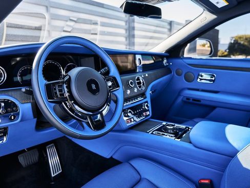 Used 2024 Rolls-Royce Ghost AWD/4WD image 2