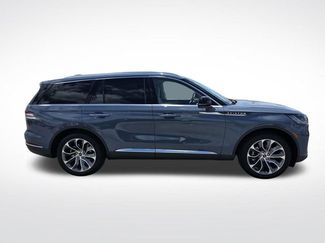 New 2026 Lincoln Aviator Reserve RWD video 2