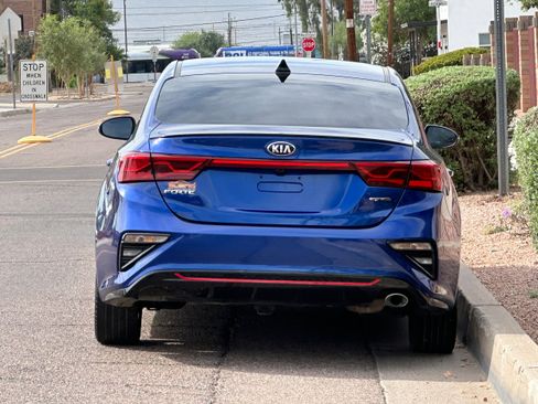 Used 2021 Kia Forte GT-Line w/ GT-Line Premium Package FWD image 5