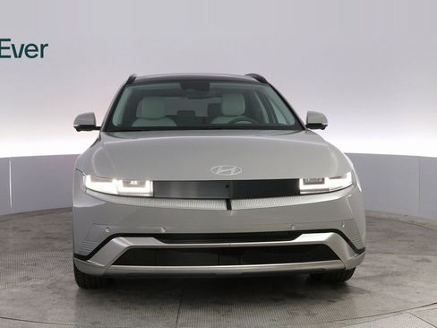 Used 2025 Hyundai Ioniq 5 Limited image 3