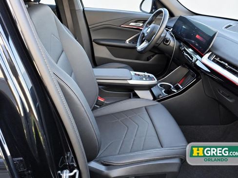 Used 2026 BMW X2 xDrive28i AWD/4WD image 11