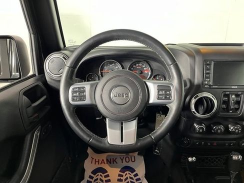 Used 2016 Jeep Wrangler Unlimited Rubicon AWD/4WD image 20
