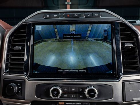 Used 2022 Ford F450 Platinum w/ FX4 Off-Road Package image 27