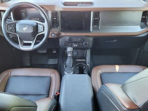 Used 2024 Ford Bronco Outer Banks AWD/4WD image 17