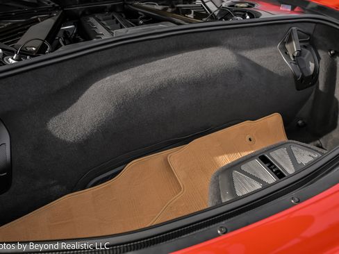 Used 2020 Chevrolet Corvette Stingray Premium Cpe w/ 3LT Preferred Equipment Group image 17