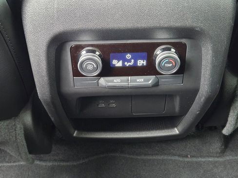 Certified 2025 Buick Enclave Preferred image 20