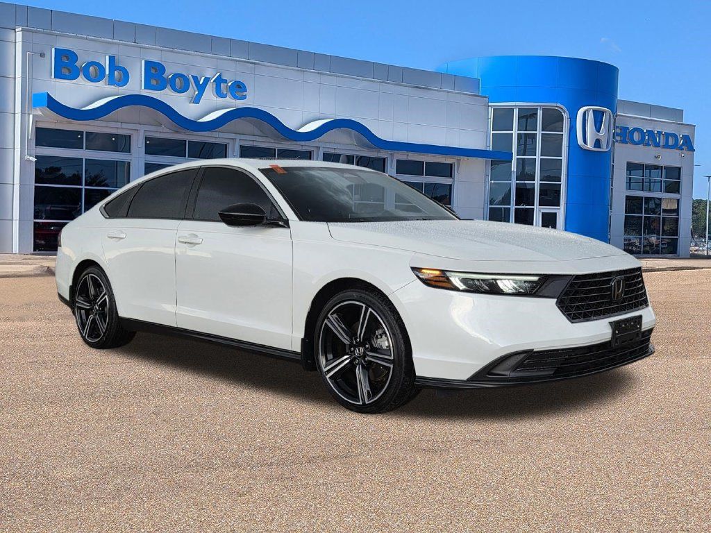 Certified 2024 Honda Accord Sport image 3