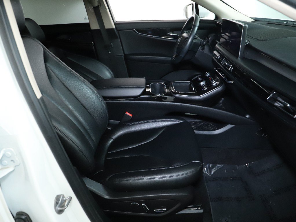 Used 2022 Lincoln Nautilus FWD image 35