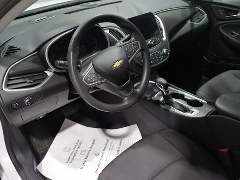 Used 2023 Chevrolet Malibu LT FWD image 15