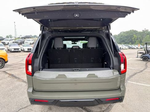 Used 2025 Ford Expedition Tremor AWD/4WD image 16