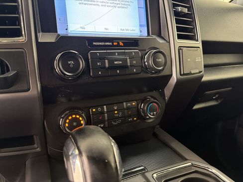 Used 2019 Ford F150 XLT w/ Equipment Group 302A Luxury RWD image 21