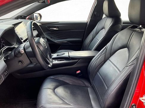 Used 2021 Toyota Avalon Limited image 20