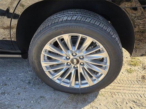 New 2026 Cadillac Escalade Luxury image 12