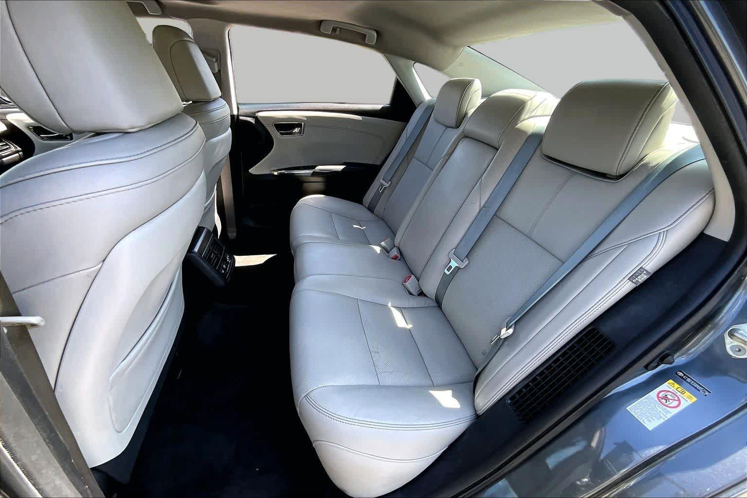 Used 2017 Toyota Avalon Limited FWD image 20