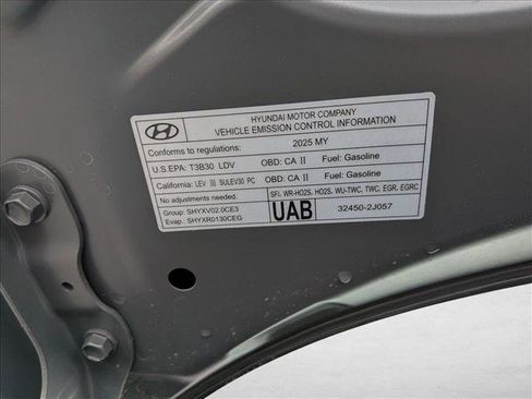 Used 2025 Hyundai Elantra Sport FWD image 22