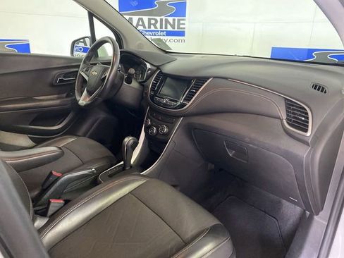 Certified 2022 Chevrolet Trax LT w/ Driver Confidence Package image 33