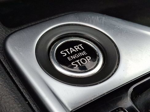 Used 2025 Nissan Sentra SR FWD image 26