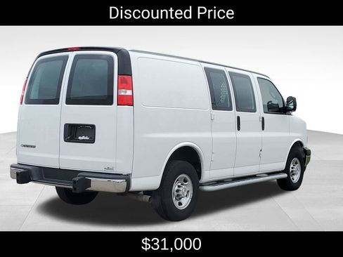 Used 2024 Chevrolet Express 2500 w/ Driver Convenience Package image 3
