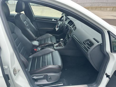Used 2017 Volkswagen GTI Autobahn FWD image 15