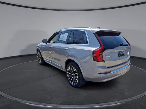 Certified 2026 Volvo XC90 B6 Plus AWD/4WD image 9