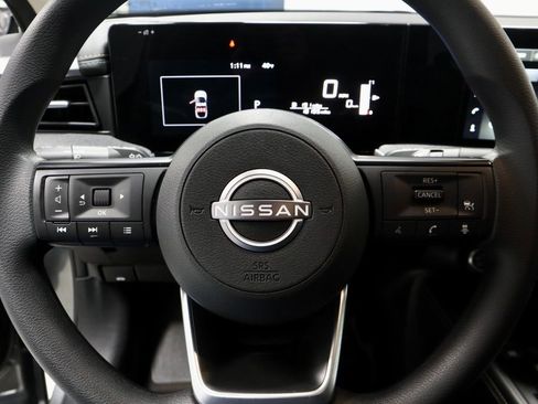 Certified 2025 Nissan Kicks SV image 30