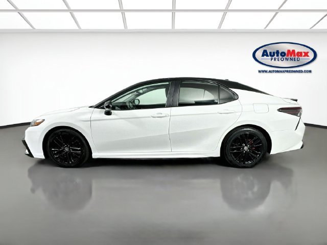 Used 2024 Toyota Camry SE w/ Cold Weather Package AWD/4WD image 9