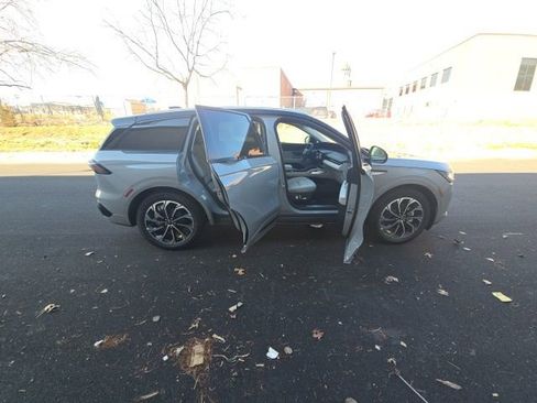 New 2026 Lincoln Nautilus Reserve image 10