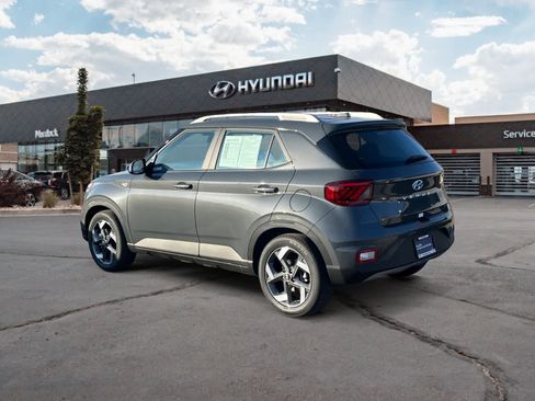 Certified 2026 Hyundai Venue SEL image 3