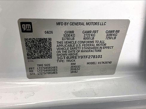 New 2026 GMC Sierra 2500 Denali w/ Denali Reserve Package AWD/4WD image 9