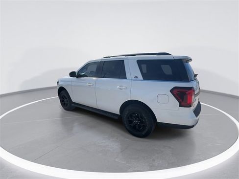 Certified 2024 Ford Expedition Timberline image 8
