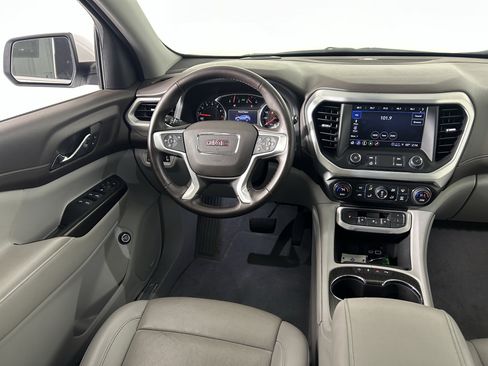 Used 2023 GMC Acadia SLT image 38