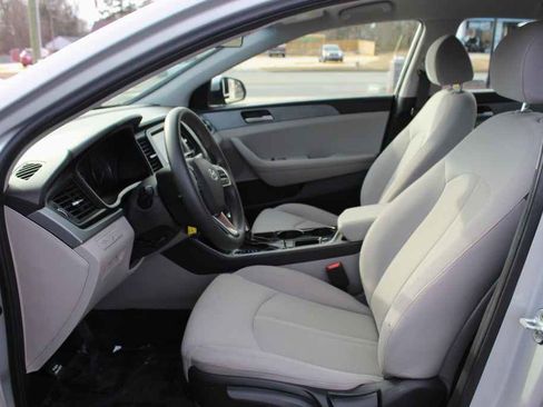 Used 2018 Hyundai Sonata SE image 23