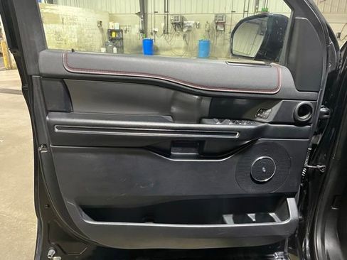 Used 2019 Ford Expedition Max Limited w/ Equipment Group 303A AWD/4WD image 11