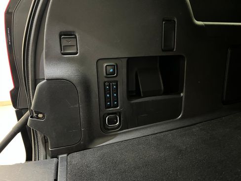 Used 2025 Ford Expedition Max Platinum AWD/4WD image 59