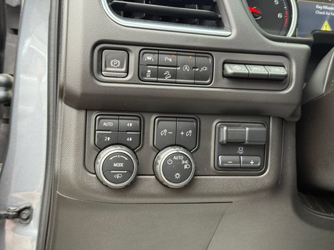 Used 2021 Chevrolet Tahoe High Country AWD/4WD image 35