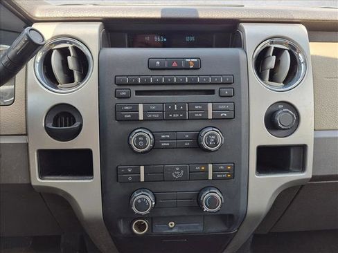 Used 2009 Ford F150 XLT RWD image 11