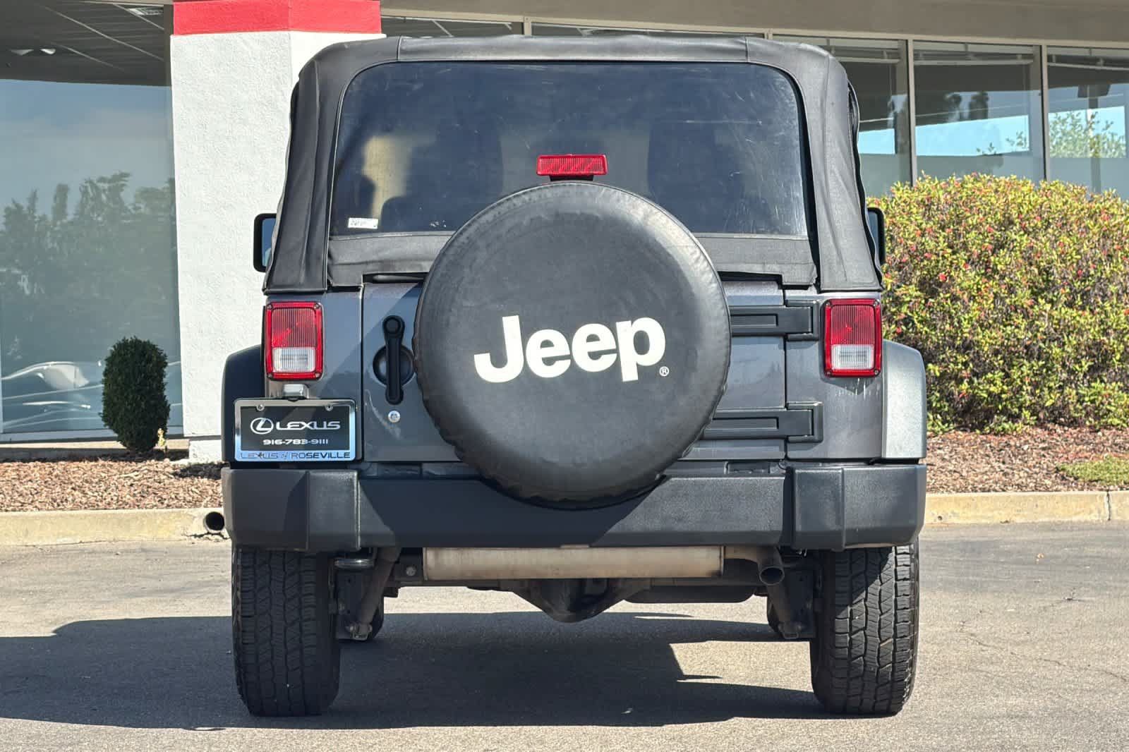 Used 2018 Jeep Wrangler Sport AWD/4WD image 8