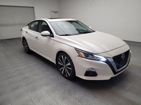 Used 2019 Nissan Altima 2.5 Platinum image 13