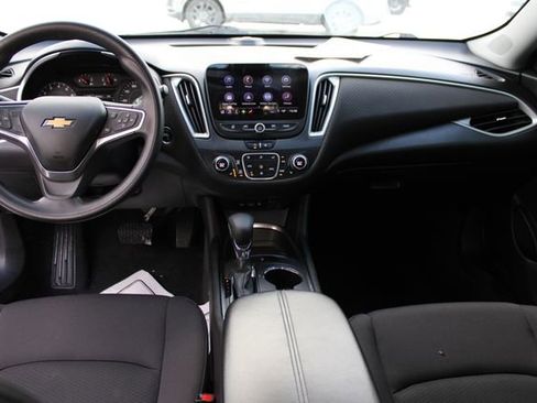 Used 2022 Chevrolet Malibu LT image 24