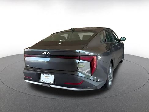 Used 2025 Kia K4 FWD image 12