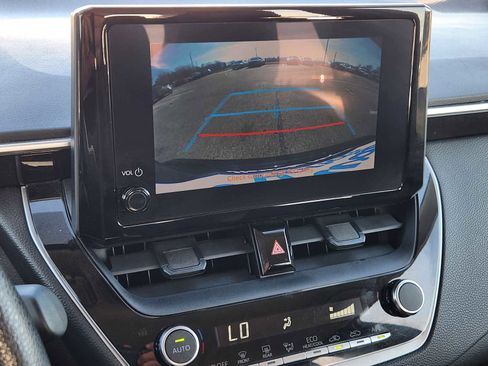 Used 2023 Toyota Corolla LE image 18